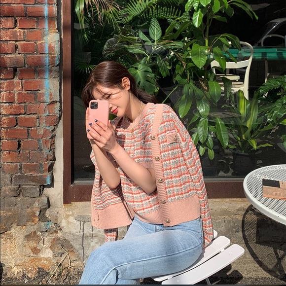 Korean check Cardigan jacket - Picture 2 of 4